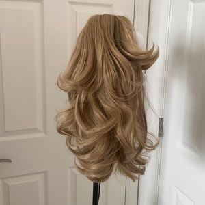 Flicky Grip-on 18” Ponytail in Mellow Brown